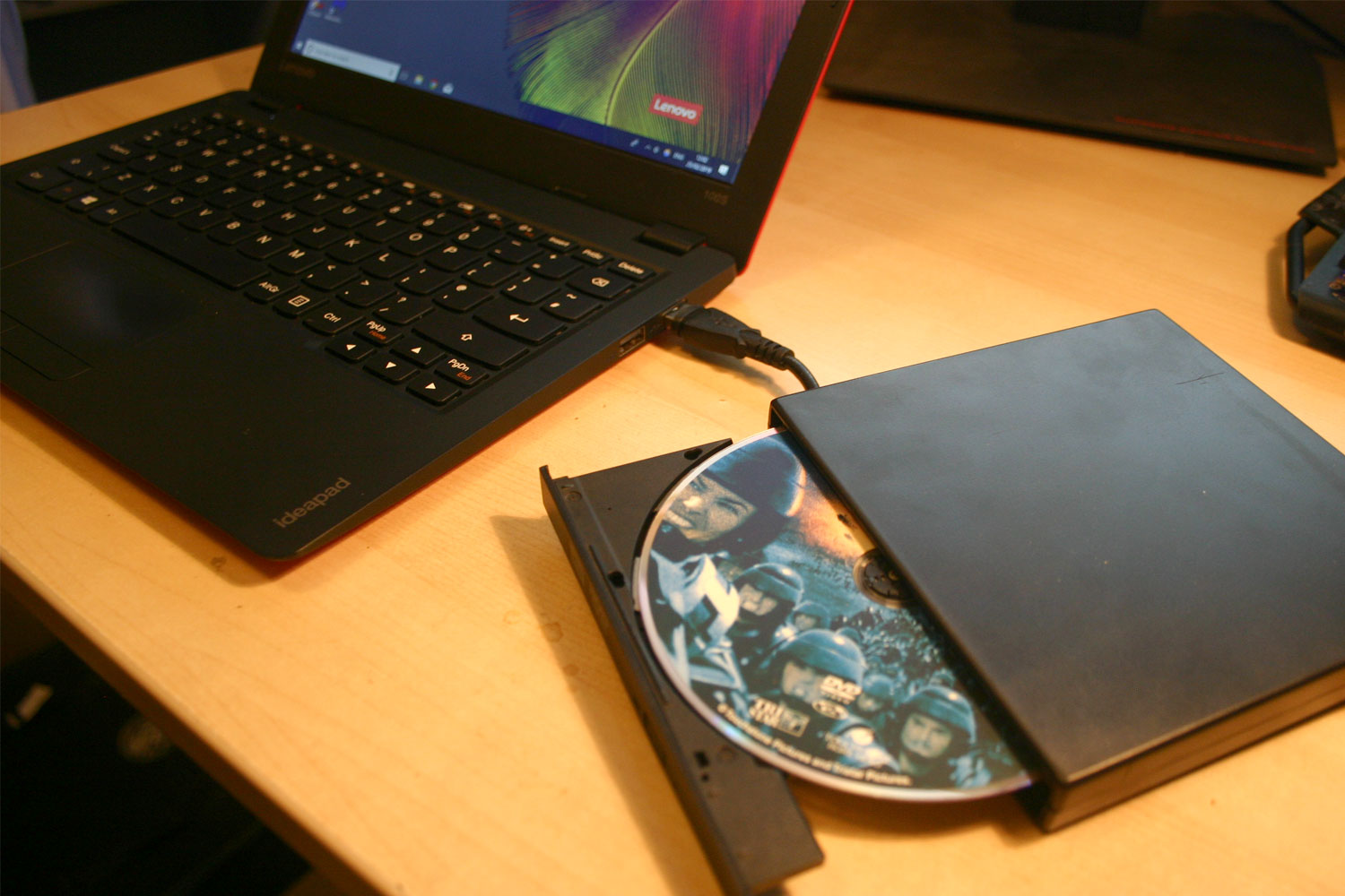 How To Watch Dvd On Laptop Without Dvd Player