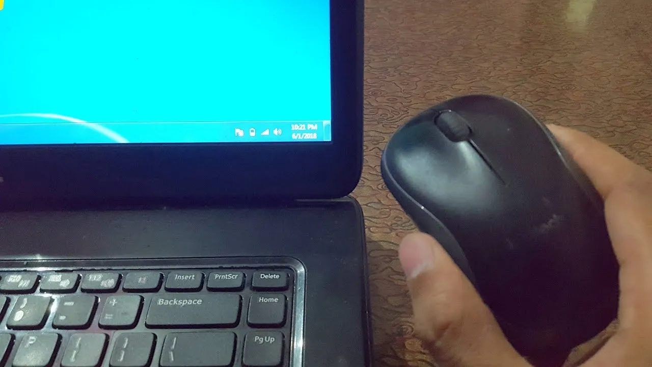 how to connect a wireless mouse to a dell laptop